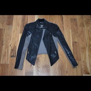 Cut 25 cropped leather